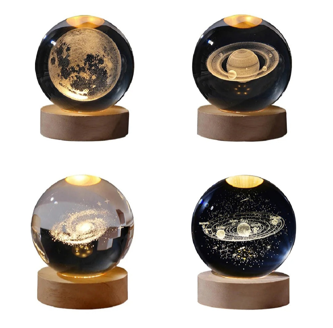 Crystal Ball Night Light Glowing Planet Galaxy Astronaut 3d Moon Table Lamp Usb (random Design)